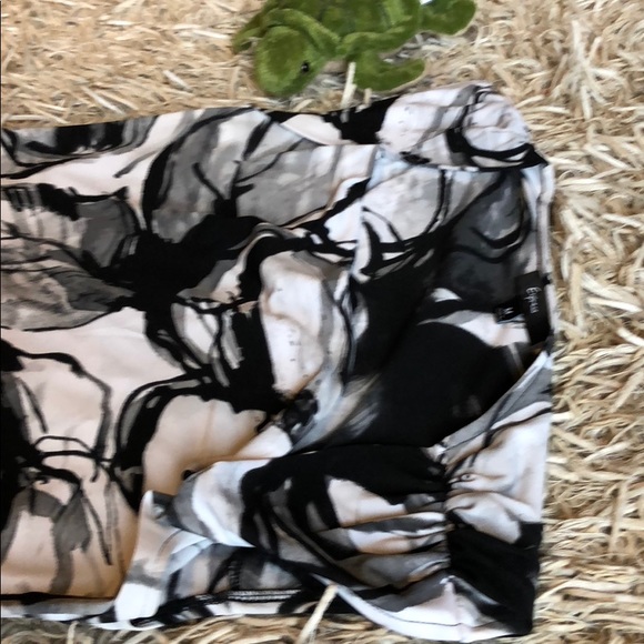 Express Top - Picture 3 of 5